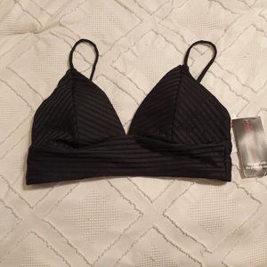 4/$20 Nwt. Black Crop Top